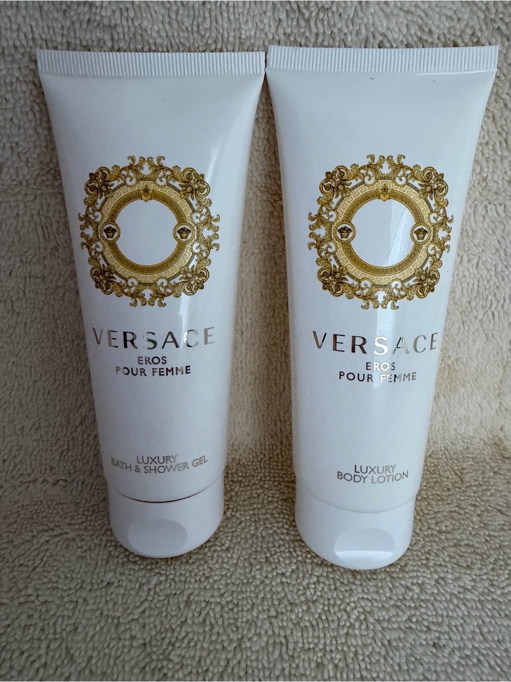 Versace Eros Pour Femme Luxury Bath & Body Set - White & Gold